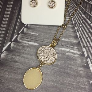 WHITE AND SILVER DRUZY NECKLACE WITH EARRINGS